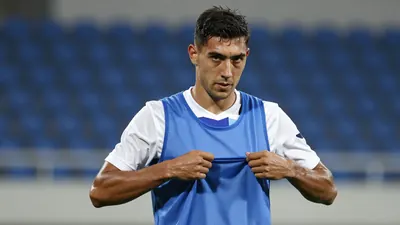 Ipswich Town close in on Florentino Luis from Burnley, adding depth to a squad sitting second in the Championship and 11...