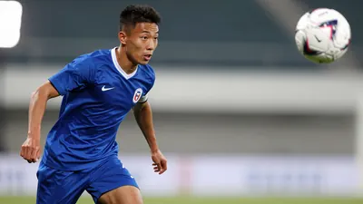 Ipswich Town are targeting right-back signings to bolster their squad for the Premier League