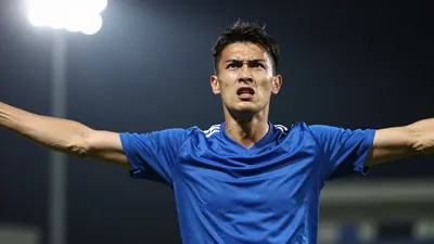 A missed handball call on Manchester United's Harry Maguire left Ipswich Town players angry after a decisive goal was...